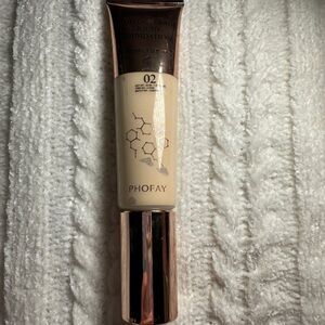 Phofay 02 Cream Liquid Foundation Shade Natural Beige (30 ml)
